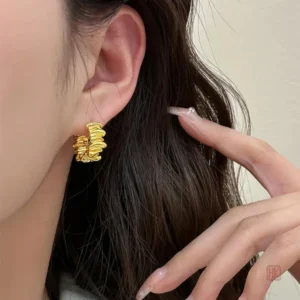 Boucles d'oreilles ondulées élégantes pour femme