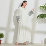 Abaya graphique blanche pour un look élégant