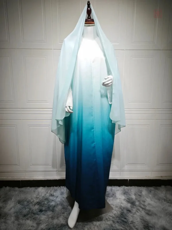 Abaya en dégradé de bleu, style chic et confortable