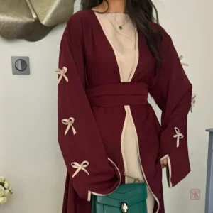 Abaya Kimono bordeaux avec coupe fluide et stylée