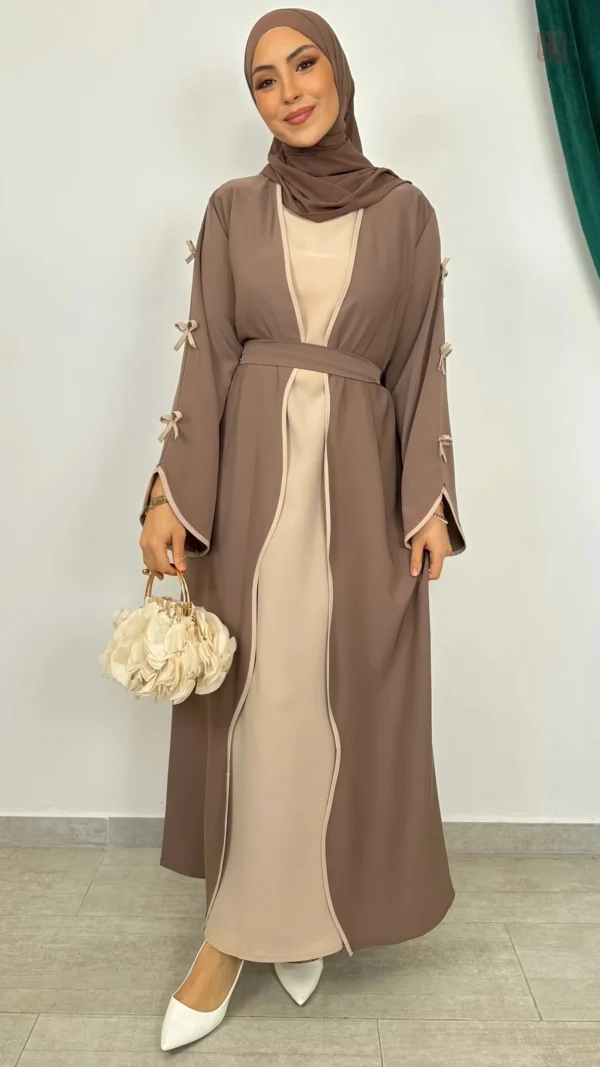 abaya-kimono-de-luxe-a-noeuds-1 Abaya Kimono Luxe à Noeuds avec design élégant