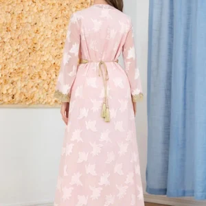 Abaya Kimono rose avec design chic et moderne