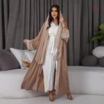 Abaya kimono femme beige fluide élégante et confortable