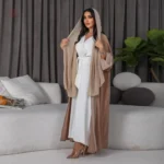 Abaya légère beige, parfaite pour l'été