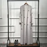 Abaya légère, design simple et raffiné