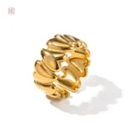Bague femme en forme de cœur, bijou moderne et stylé