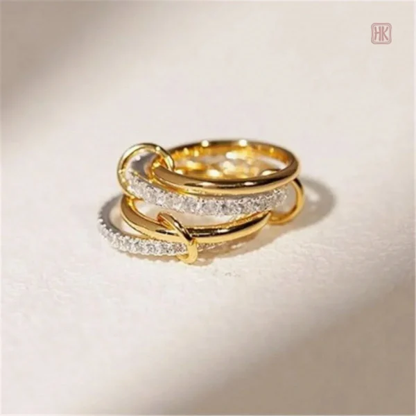 Bague femme tendance avec design multicouche unique