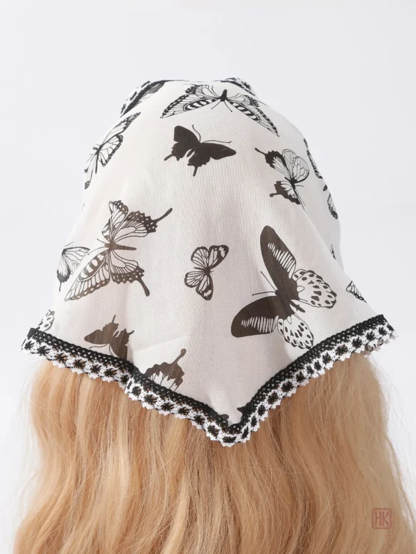 Accessoire féminin tendance en imprimé papillons