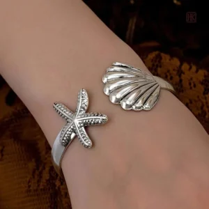 Bracelet tendance avec coquillage et étoile de mer