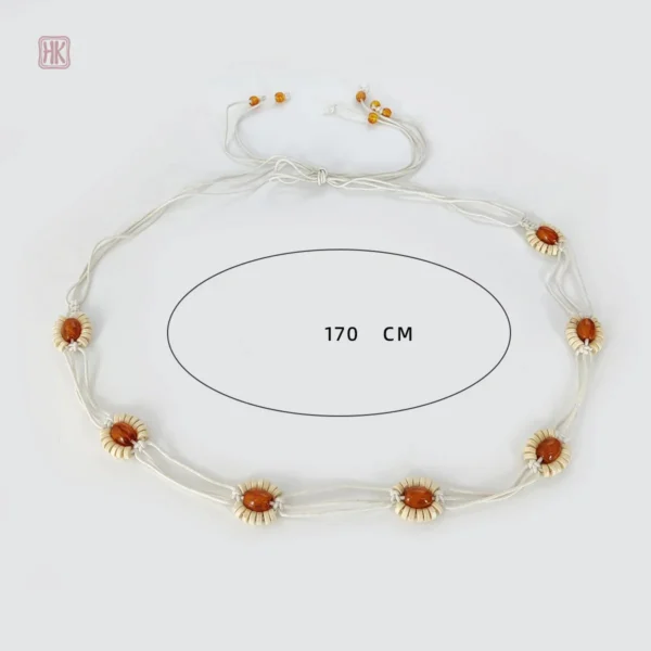 Accessoire mode : ceinture à motifs floraux et perles