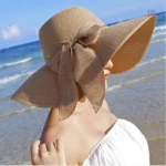 Chapeau d'été féminin avec nœud papillon élégant