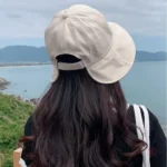 Accessoire mode été pour femmes, chapeau élégant et pratique