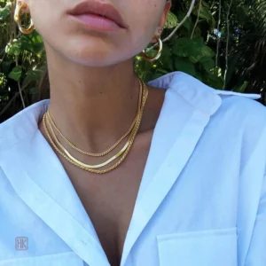 Collier minimaliste à triple chaîne pour femme tendance