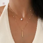 Collier Double Chaîne avec Double Pendentif pour femme