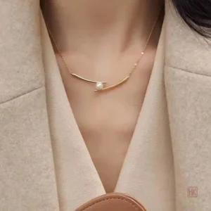Collier perlé épuré pour femme tendance