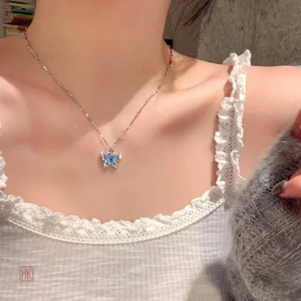 Collier Papillon Bleu Femme Tendance