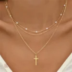 Collier Femme Triple Rangs avec Croix Tendance