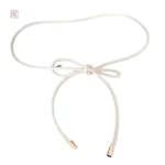 Ceinture en cuir moderne, parfaite pour accentuer la taille