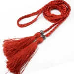 Corde à franges, accessoire polyvalent pour femme