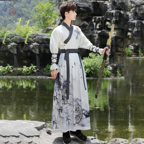 Vêtement samouraï en tissu blanc