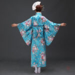 Vêtement traditionnel japonais pour femme