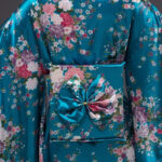 Vêtement japonais en soie pour femme