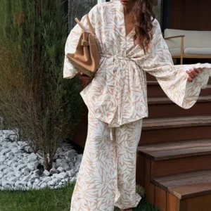 Ensemble Kimono Feuillages élégant et stylé