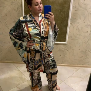 Ensemble Kimono Boho avec imprimés colorés