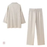 Ensemble kimono élégant, parfait pour un brunch entre amis