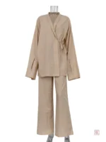 Ensemble kimono stylé, idéal pour un style informel