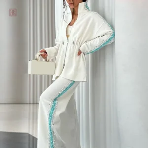Ensemble Kimono Blanc Pailleté Bleu élégant et lumineux