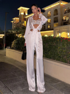 Kimono Sexy en Satin Éclatant