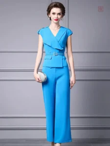 Kimono bleu élégant avec ceinture assortie