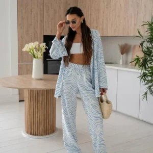 Ensemble Kimono Ciel, mode élégante et décontractée