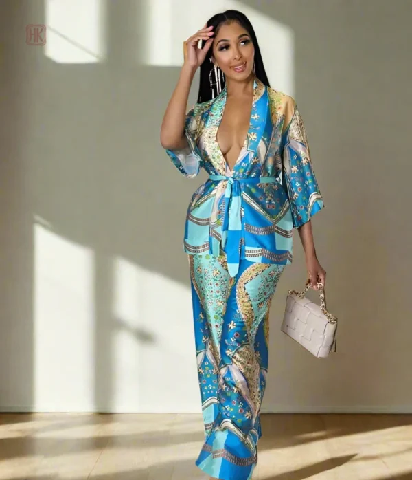 Ensemble Kimono Bleu Coloré avec motifs vibrants