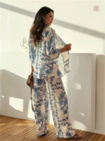 Kimono estival bleu pour un look léger et élégant