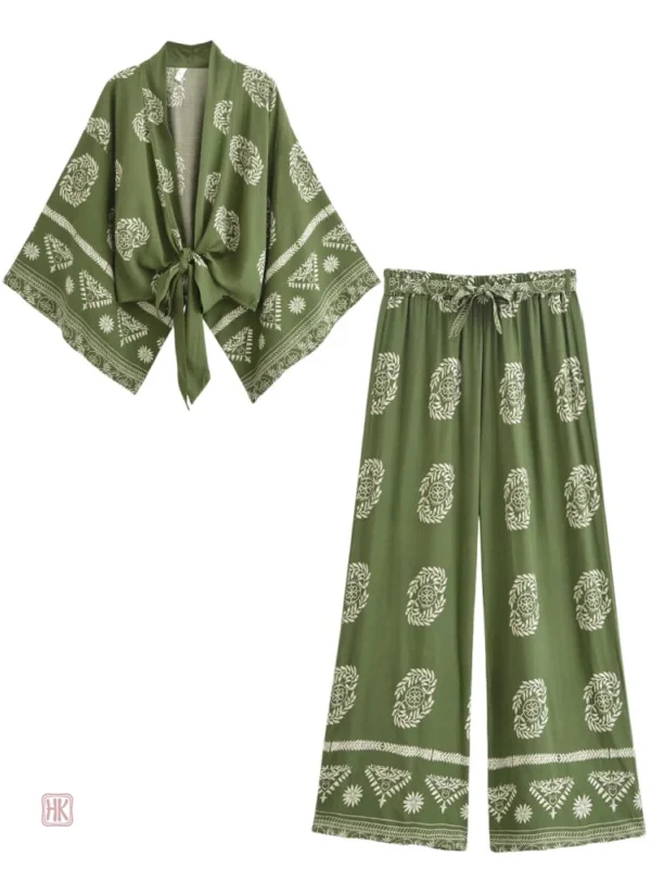 Vêtement de nuit femme, kimono vert, ambiance bohème chic