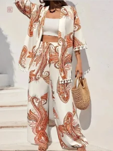 Ensemble Kimono Boho avec motifs colorés et fluidité élégante
