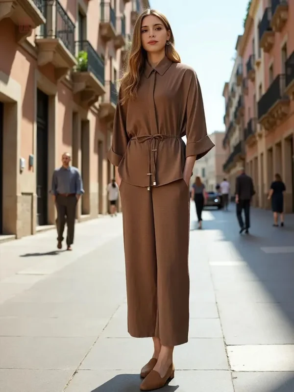 Kimono moderne aux lignes urbaines et design raffiné