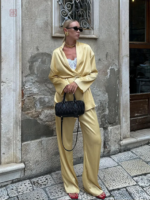 Kimono jaune élégant pour la maison ou les sorties
