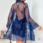 Kimono de Nuit en dentelle, couleur bleu élégant