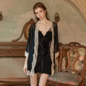 Ensemble Kimono de Nuit Noir avec Dentelles
