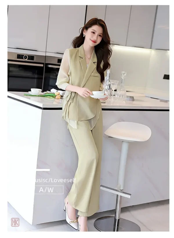 Vêtement tendance : kimono vert