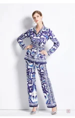 Vêtement kimono chic, parfait pour toutes les occasions