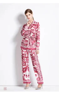 Ensemble kimono versatile, idéal pour diverses occasions