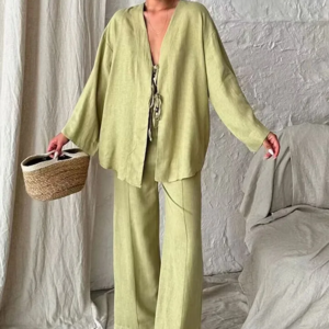 Kimono léger vert clair pour l'été