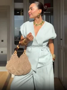 Gilet blanc élégant en style kimono pour une allure décontractée