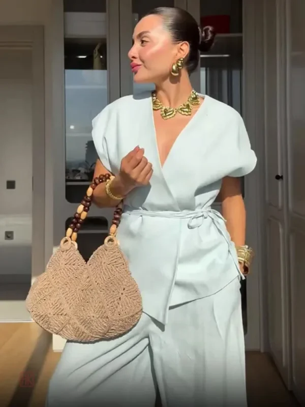 Gilet blanc élégant en style kimono pour une allure décontractée