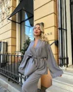 Ensemble Kimono Gris Ample élégant et confortable