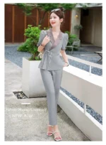 Kimono classique gris élégant pour toutes occasions